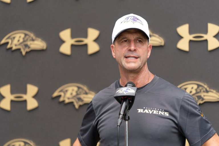 According to the Baltimore Ravens head coach’s announcement this morning, in response to a former traded personal agreement, it is confirmed that, as announced by the head coach, the ex-franchisee running back is expected to rejoin the Baltimore Ravens in less than 3 hours due to…