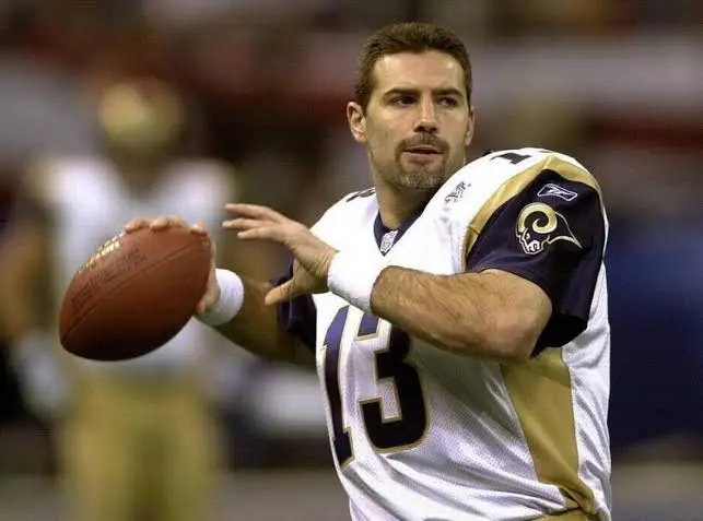 BREAKING NEWS: Excitment Hits asal a Ground stadium as former Los Angeles Rams football legend Kurt Warner has Returned to his former team as a senior coaching…see more