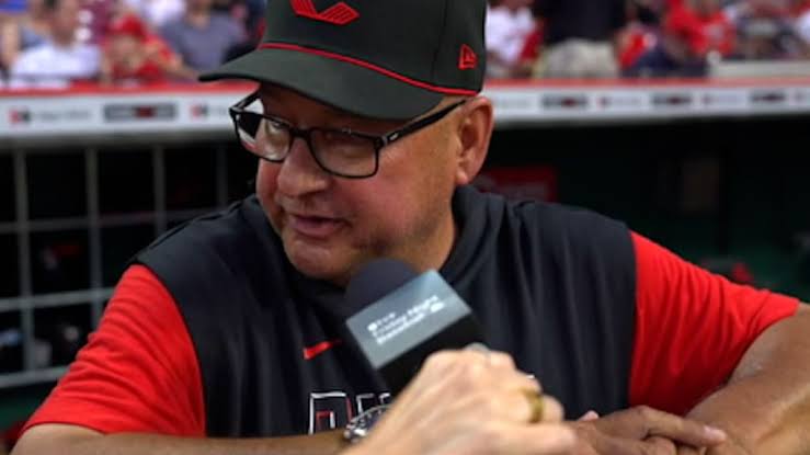 In a stunning turn of events, Reds manager Terry Francona makes a seismic roster decision that sends shockwaves through the organization and fanbase alike — a move that signals a no-nonsense push toward winning and leaves no room for underperformance, regardless of contract size or reputation.