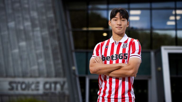 HERE WE GOAs confirmed by Fabrizio Romano this morning, following Al Hilal’s 4-3 win against Manchester City in the FIFA World Cup, Al Hilal has completed the signing of the Stoke City star attacker. As reported, personal terms were agreed upon, and documents were signed and sealed for a permanent transfer move of £14.3 million. As also confirmed by Fabrizio, the star player has also passed his medical this morning, and he will travel to Saudi for completion of the deal due to….